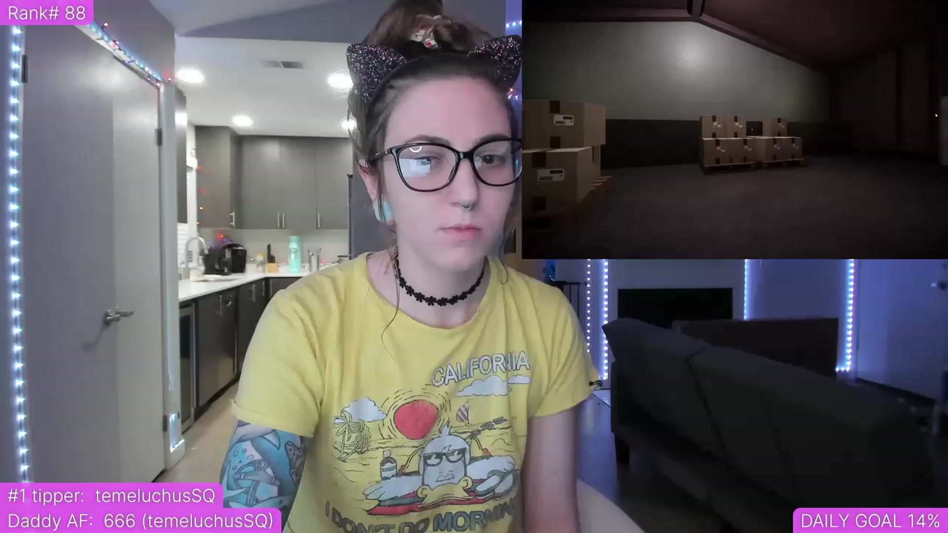 Gallery image thumbnail from TheSharkQueen's myfreecams stream on, 04/18/2023, 02:57 image 3 of 20