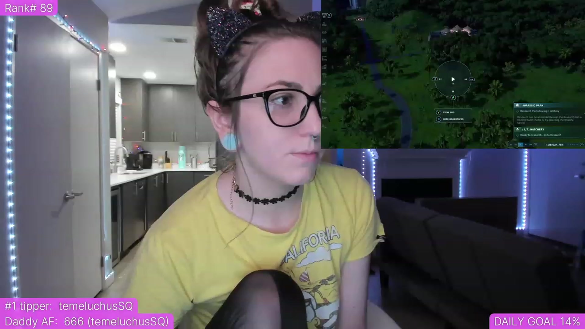 Gallery image thumbnail from TheSharkQueen's myfreecams stream on, 04/18/2023, 02:57 image 14 of 20
