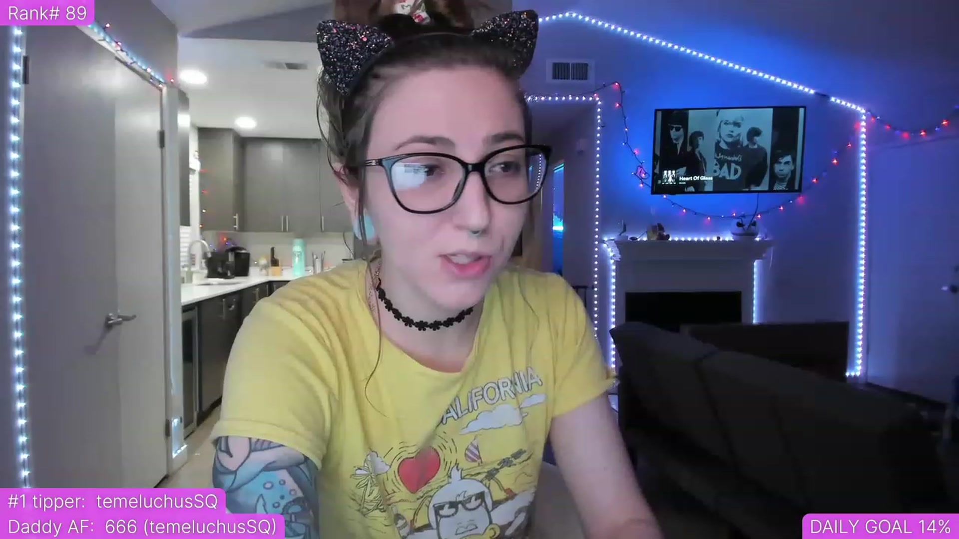 Gallery image thumbnail from TheSharkQueen's myfreecams stream on, 04/18/2023, 02:57 image 8 of 20