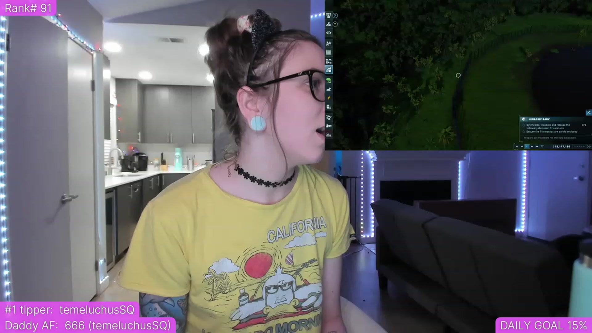 Gallery image thumbnail from TheSharkQueen's myfreecams stream on, 04/18/2023, 03:55 image 12 of 20