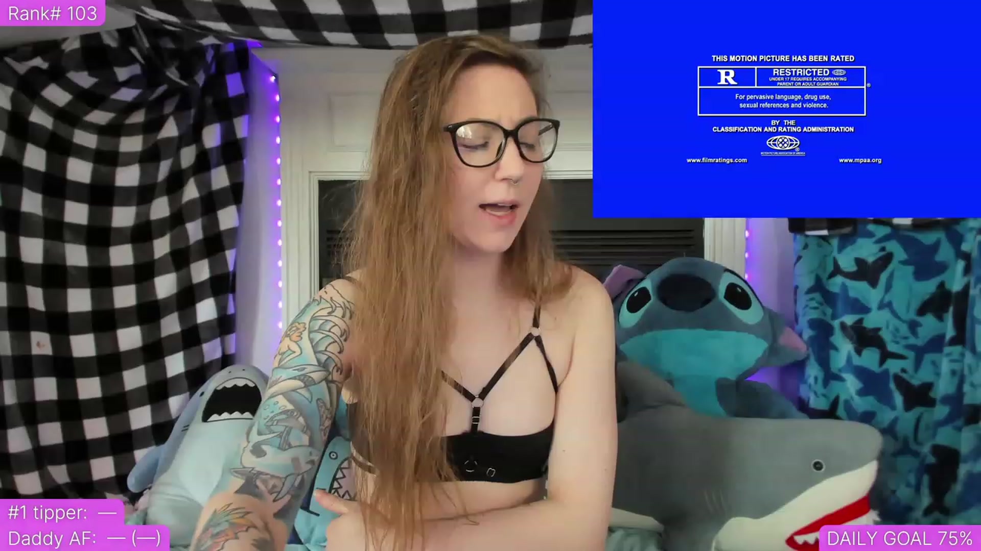Gallery image thumbnail from TheSharkQueen's myfreecams stream on, 04/21/2023, 24:01 image 3 of 20