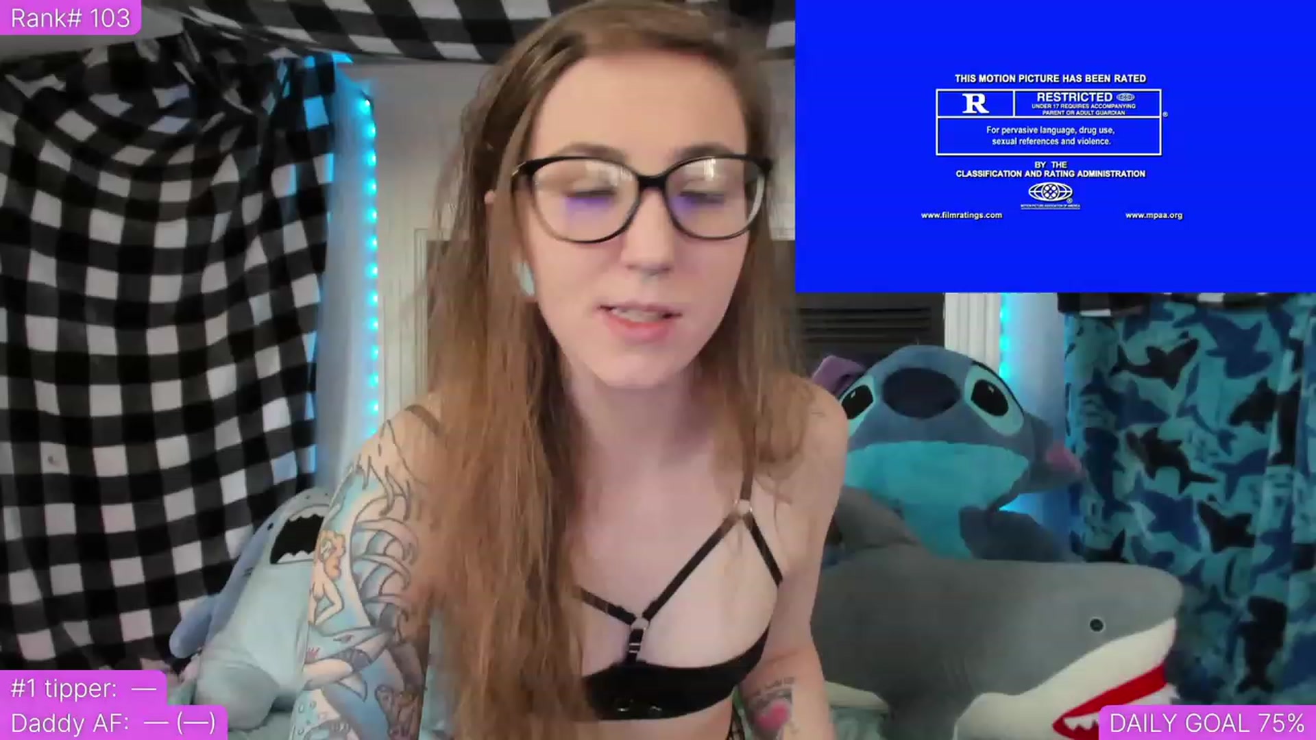 Gallery image thumbnail from TheSharkQueen's myfreecams stream on, 04/21/2023, 24:01 image 4 of 20