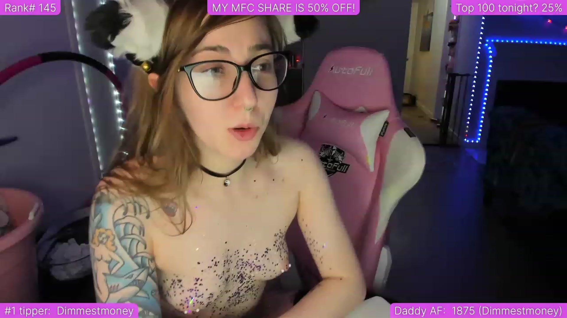 Gallery image thumbnail from TheSharkQueen's myfreecams stream on, 04/29/2023, 06:14 image 20 of 20