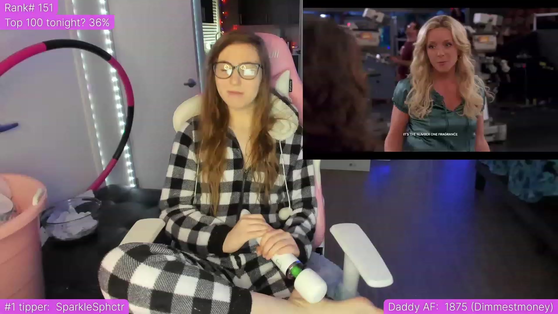 Gallery image thumbnail from TheSharkQueen's myfreecams stream on, 04/30/2023, 03:00 image 2 of 20