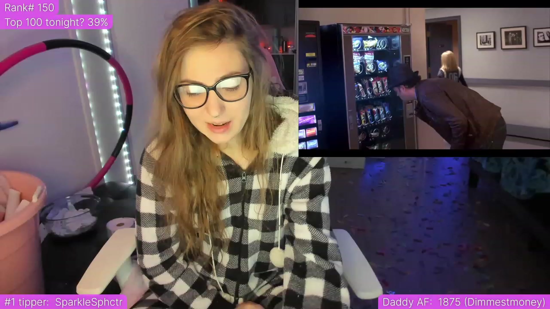 Gallery image thumbnail from TheSharkQueen's myfreecams stream on, 04/30/2023, 03:00 image 12 of 20