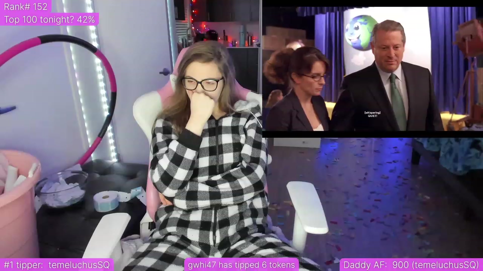 Gallery image thumbnail from TheSharkQueen's myfreecams stream on, 04/30/2023, 03:00 image 15 of 20