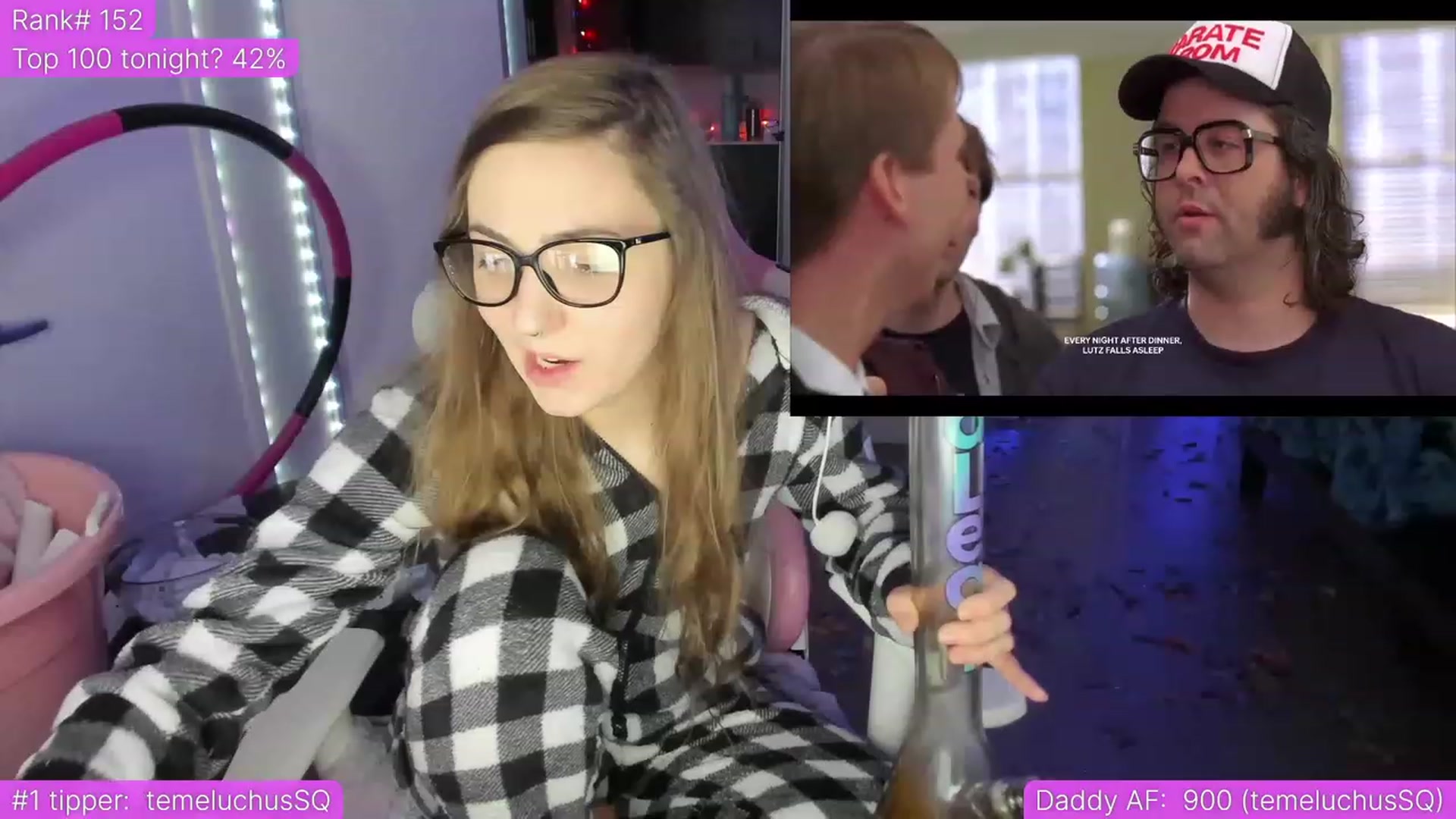 Gallery image thumbnail from TheSharkQueen's myfreecams stream on, 04/30/2023, 03:00 image 18 of 20