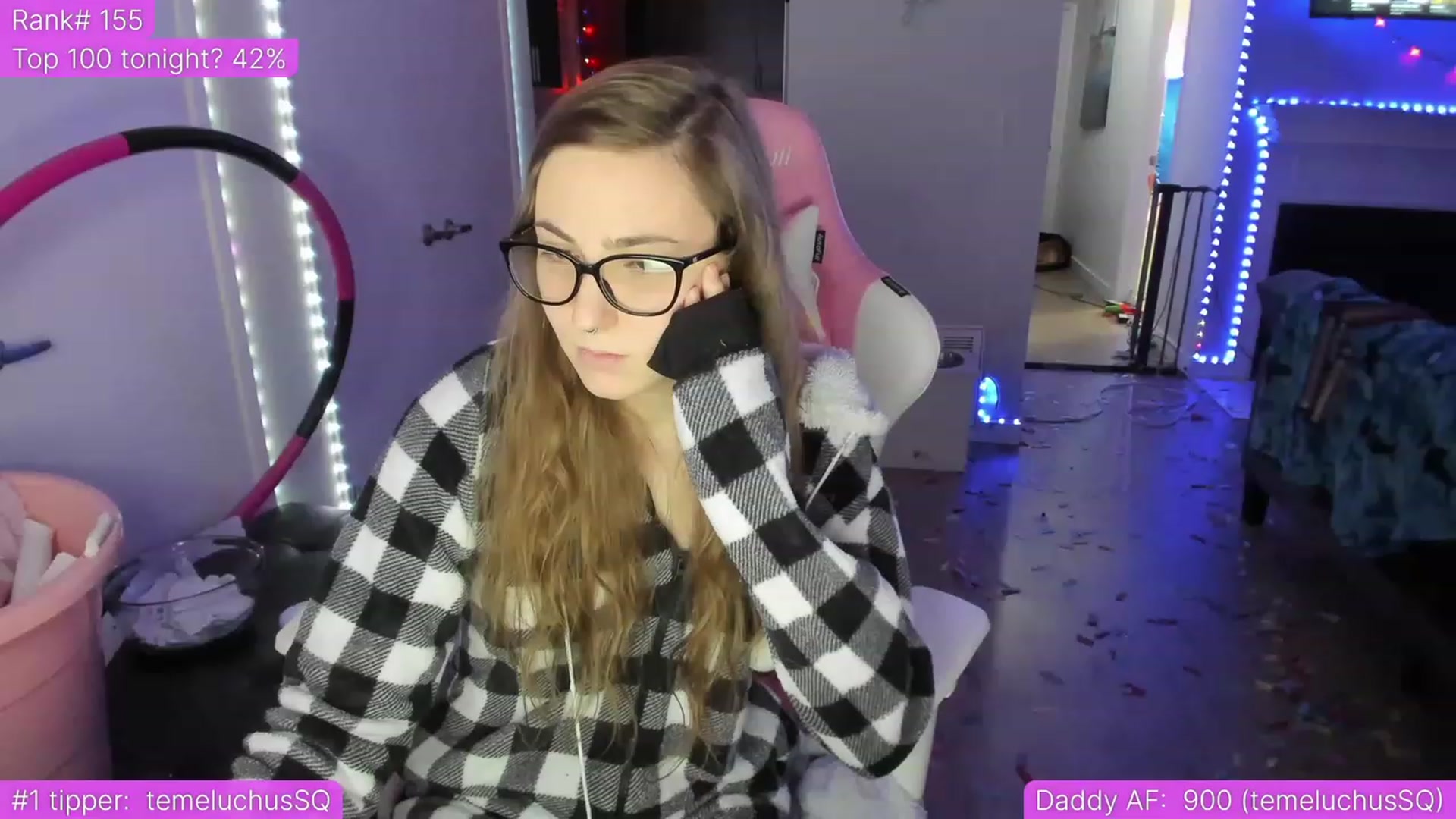 Gallery image thumbnail from TheSharkQueen's myfreecams stream on, 04/30/2023, 05:02 image 1 of 20