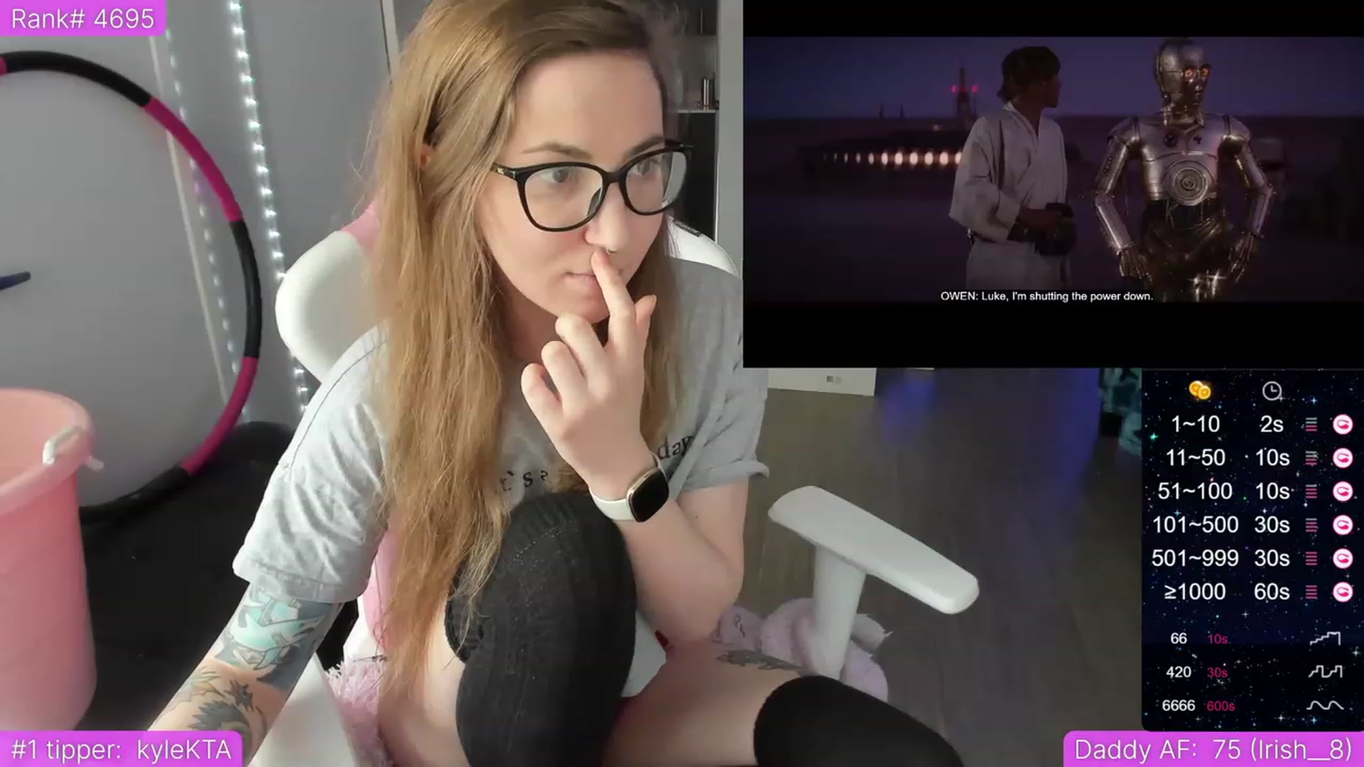 Gallery image thumbnail from TheSharkQueen's myfreecams stream on, 05/05/2023, 03:30 image 4 of 20