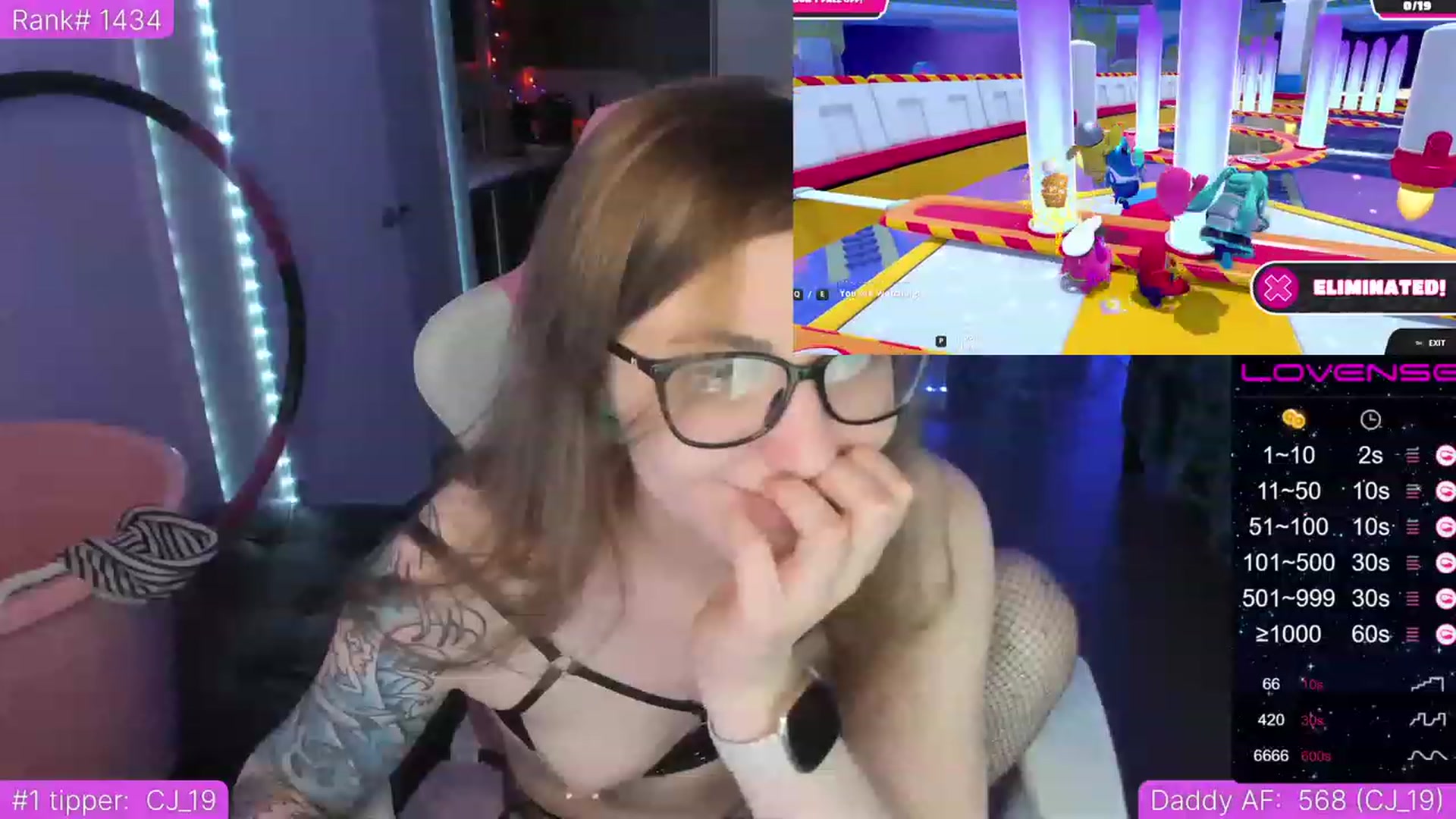 Gallery image thumbnail from TheSharkQueen's myfreecams stream on, 05/06/2023, 05:15 image 12 of 20
