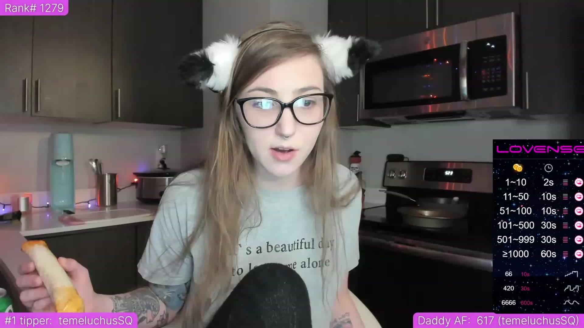 Gallery image thumbnail from TheSharkQueen's myfreecams stream on, 05/11/2023, 04:05 image 10 of 20