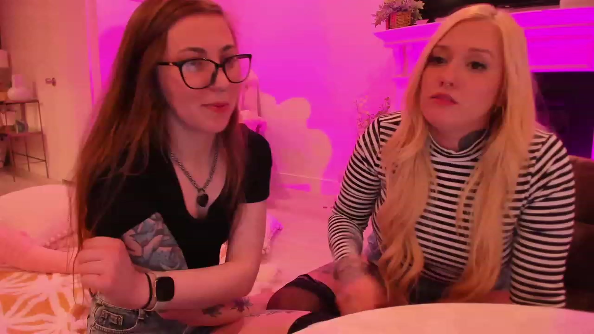 Gallery image thumbnail from TheSharkQueen's myfreecams stream on, 05/12/2023, 12:52 image 1 of 20