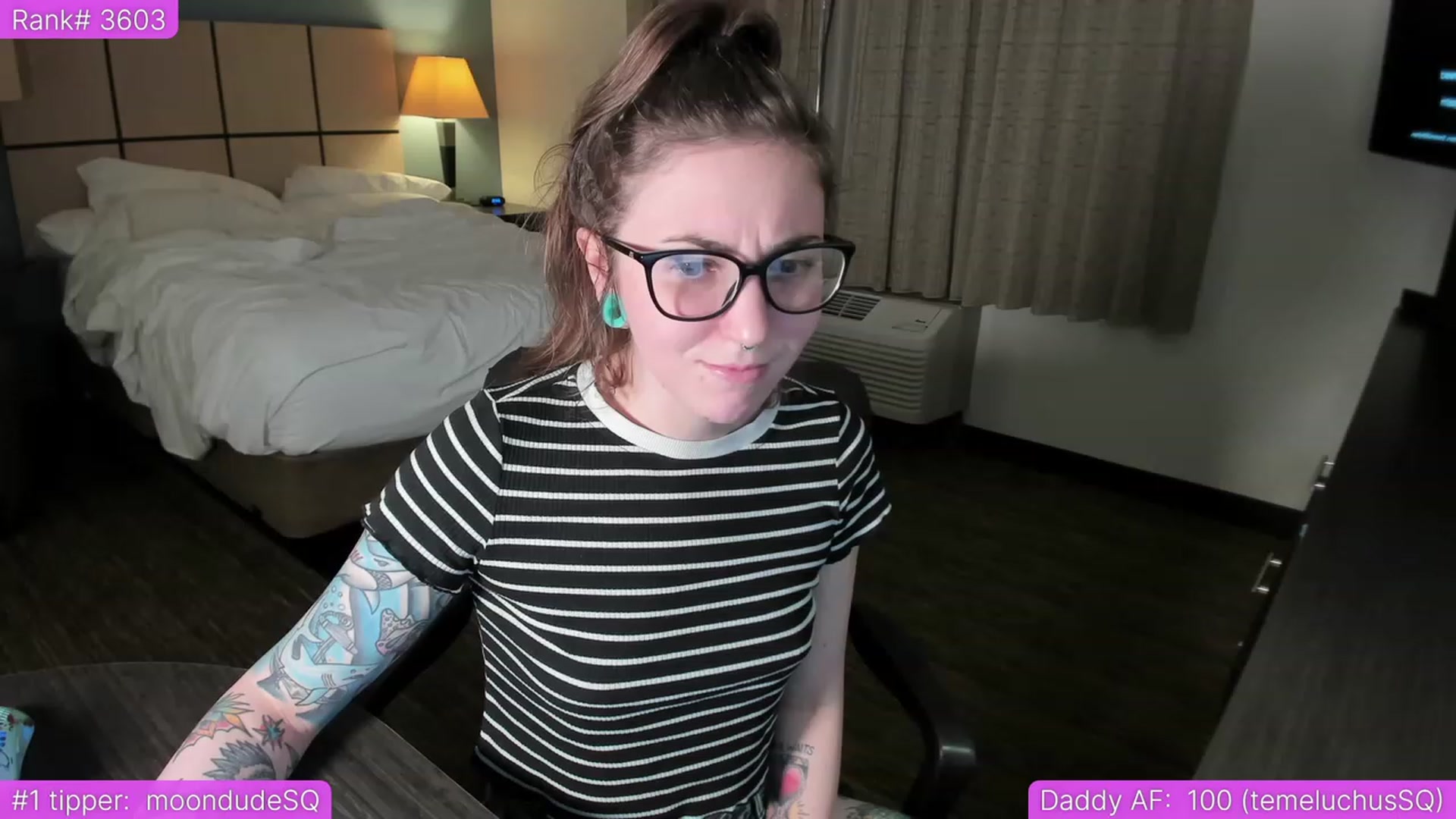 Gallery image thumbnail from TheSharkQueen's myfreecams stream on, 06/03/2023, 06:22 image 9 of 20