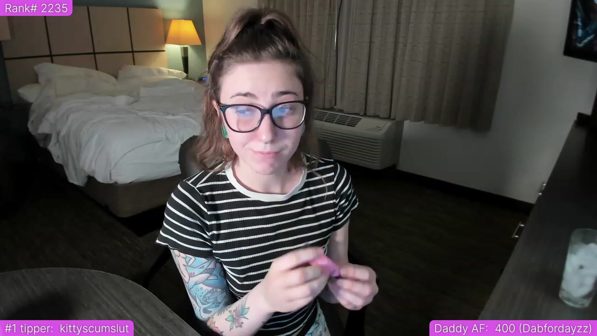 Gallery image thumbnail from TheSharkQueen's myfreecams stream on, 06/03/2023, 06:22 image 18 of 20
