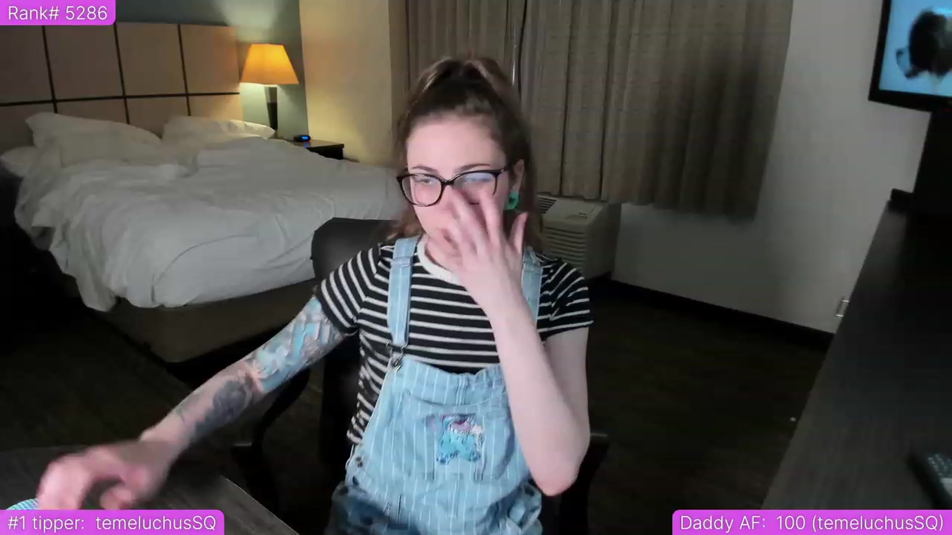 Gallery image thumbnail from TheSharkQueen's myfreecams stream on, 06/03/2023, 06:22 image 3 of 20