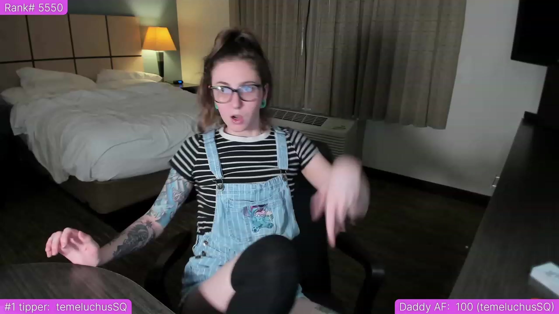 Gallery image thumbnail from TheSharkQueen's myfreecams stream on, 06/03/2023, 06:22 image 2 of 20