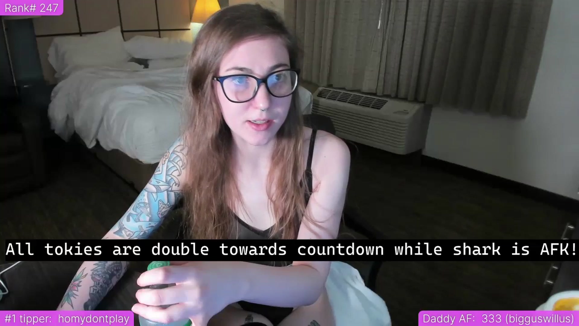 Gallery image thumbnail from TheSharkQueen's myfreecams stream on, 06/04/2023, 03:39 image 15 of 20