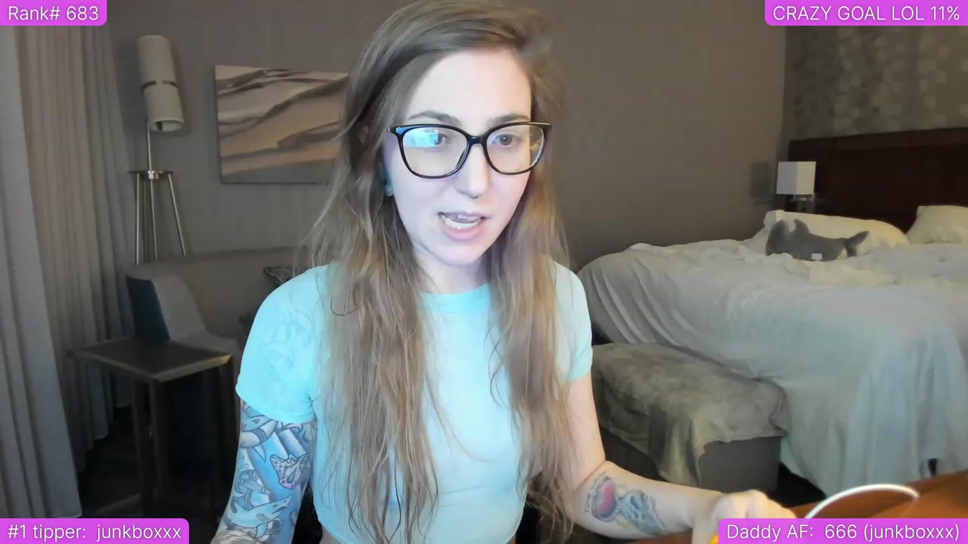 Gallery image thumbnail from TheSharkQueen's myfreecams stream on, 06/13/2023, 05:45 image 16 of 20
