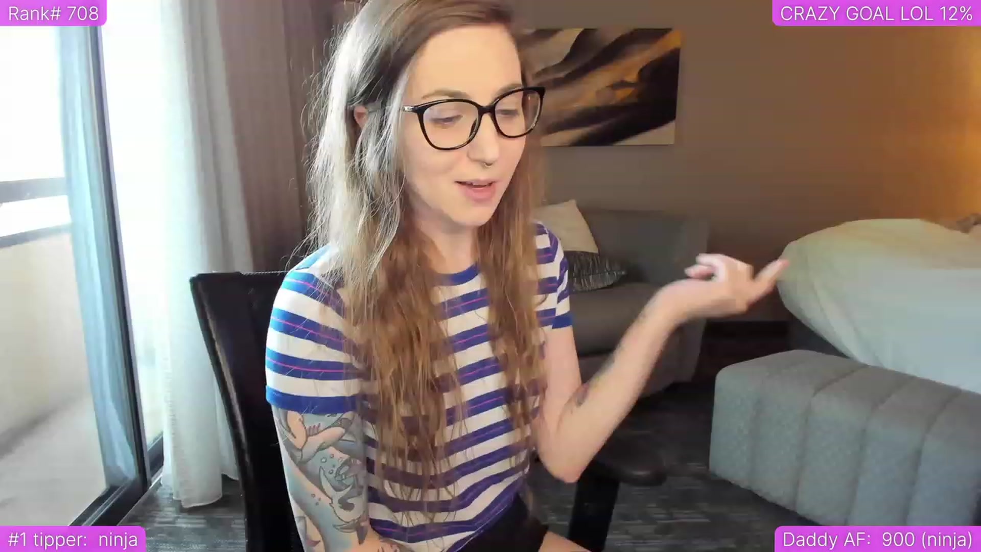 Gallery image thumbnail from TheSharkQueen's myfreecams stream on, 06/14/2023, 24:01 image 14 of 20