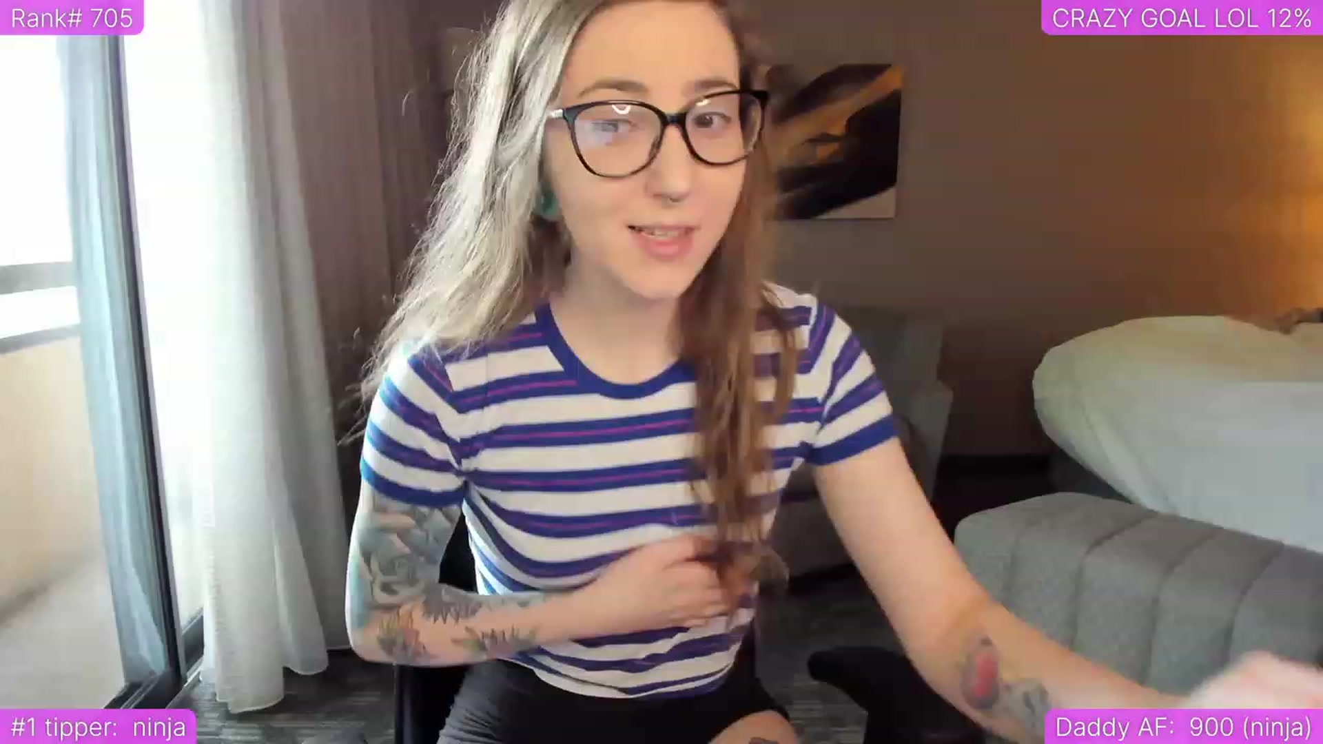 Gallery image thumbnail from TheSharkQueen's myfreecams stream on, 06/14/2023, 24:01 image 8 of 20