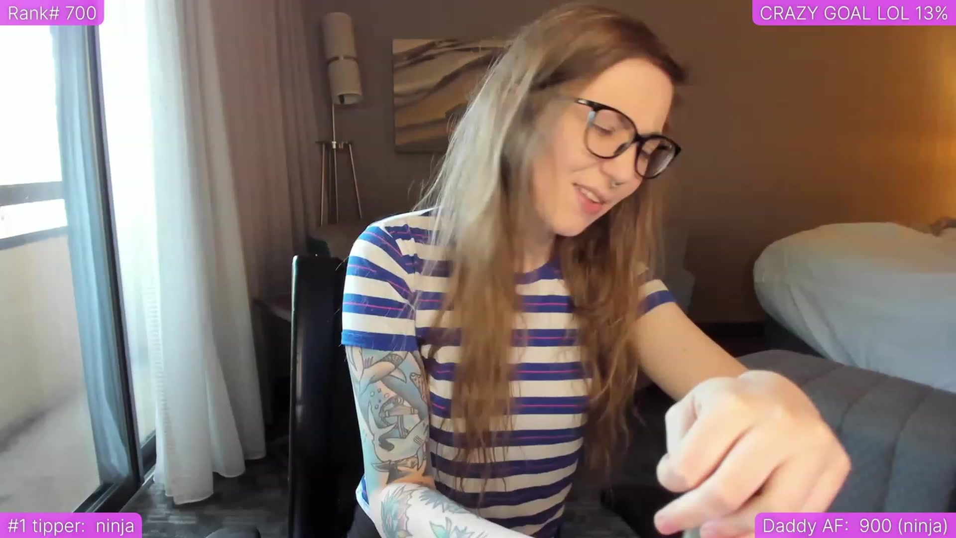 Gallery image thumbnail from TheSharkQueen's myfreecams stream on, 06/14/2023, 01:27 image 4 of 20