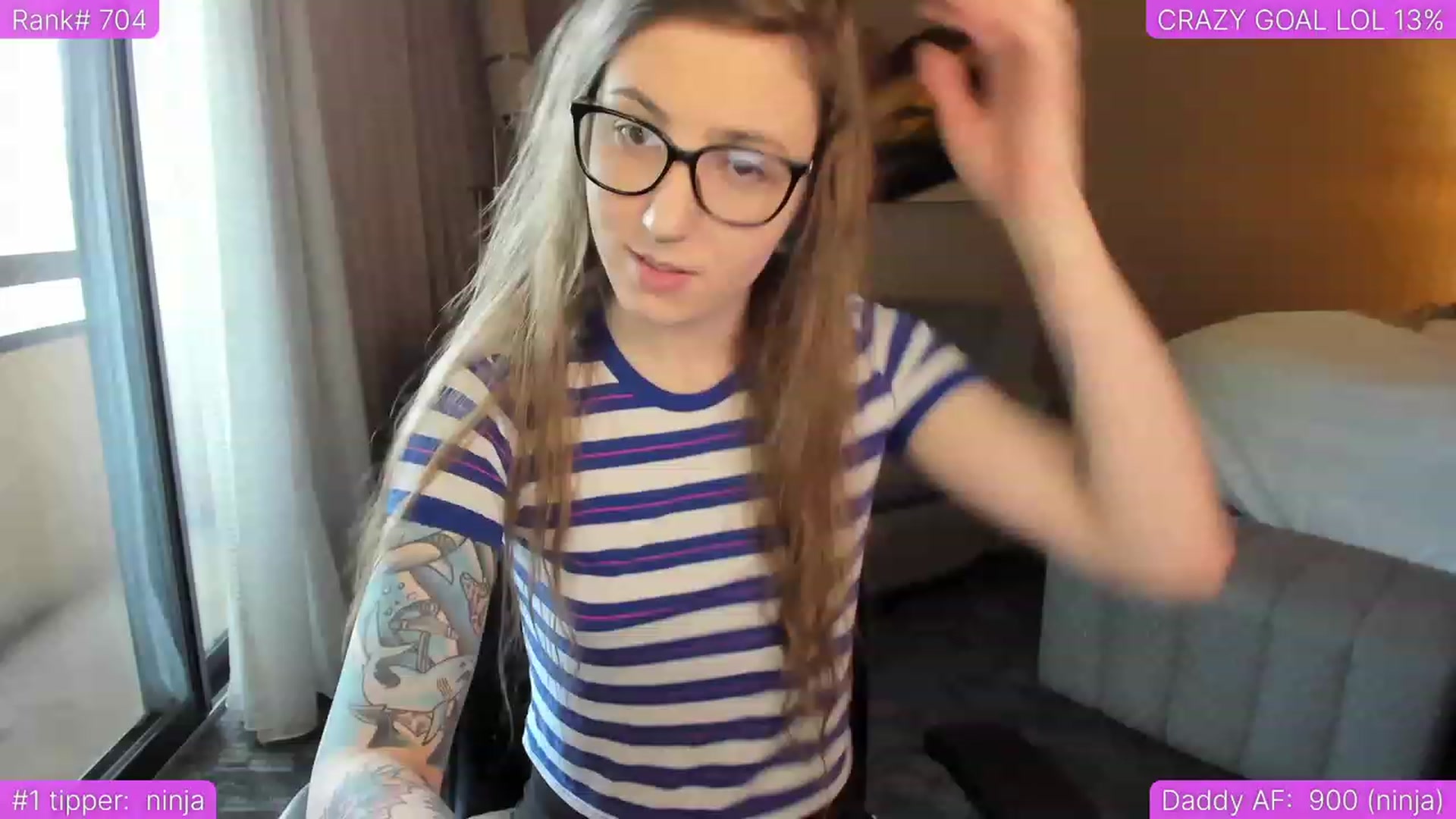 Gallery image thumbnail from TheSharkQueen's myfreecams stream on, 06/14/2023, 01:27 image 1 of 20