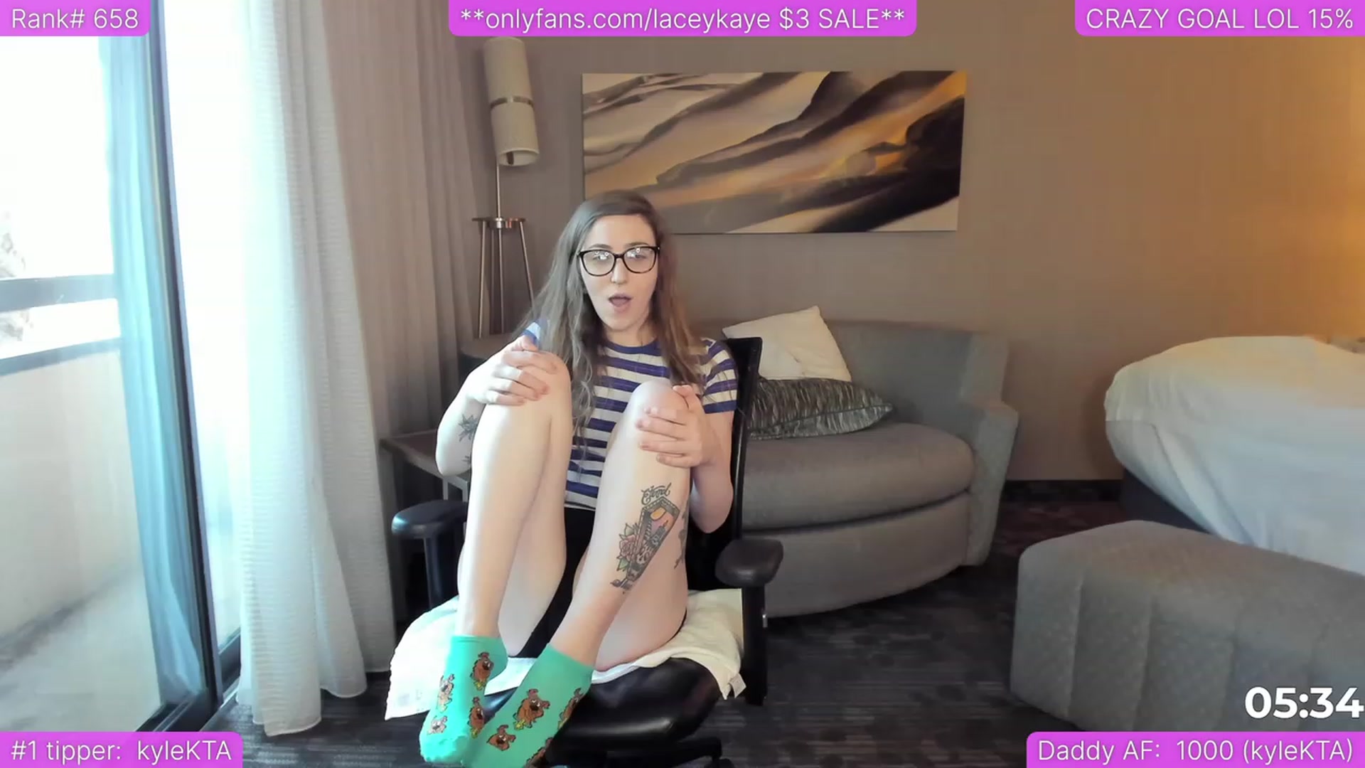 Gallery image thumbnail from TheSharkQueen's myfreecams stream on, 06/14/2023, 01:27 image 20 of 20