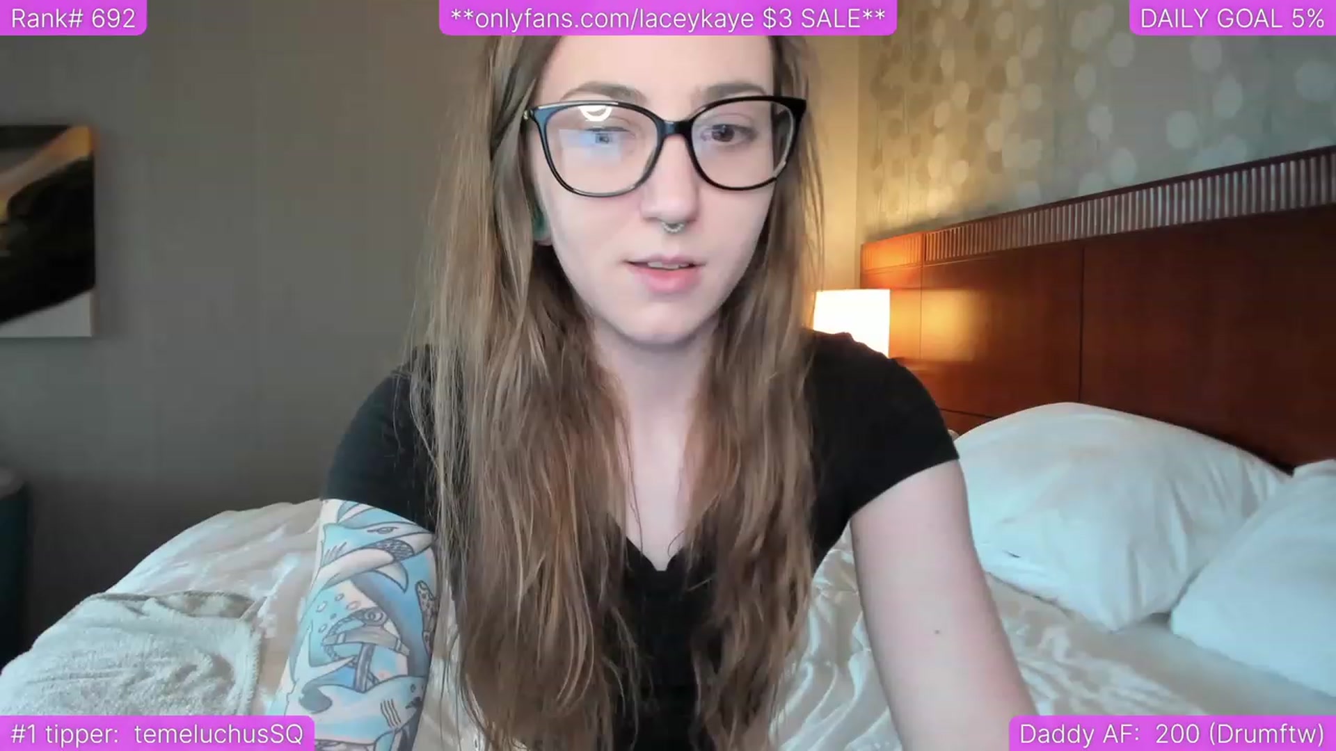 Gallery image thumbnail from TheSharkQueen's myfreecams stream on, 06/14/2023, 23:27 image 10 of 20
