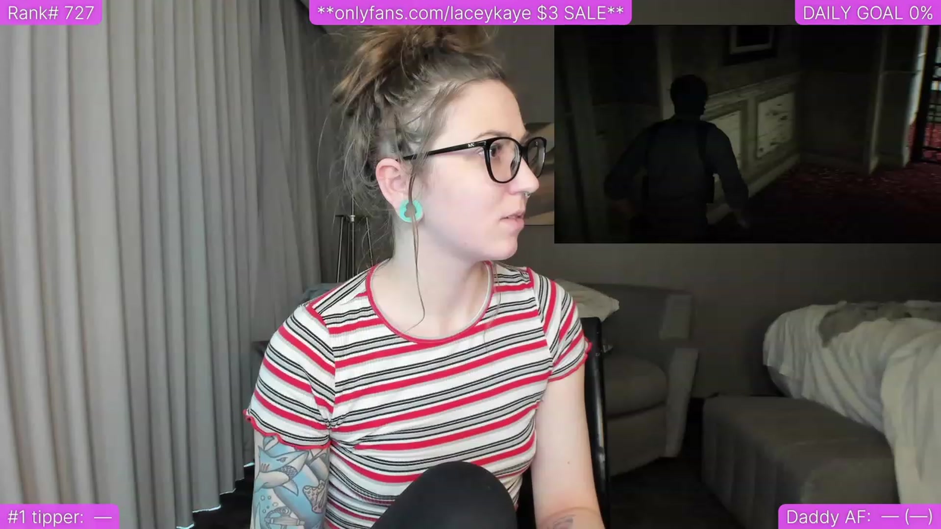 Gallery image thumbnail from TheSharkQueen's myfreecams stream on, 06/16/2023, 01:18 image 2 of 20