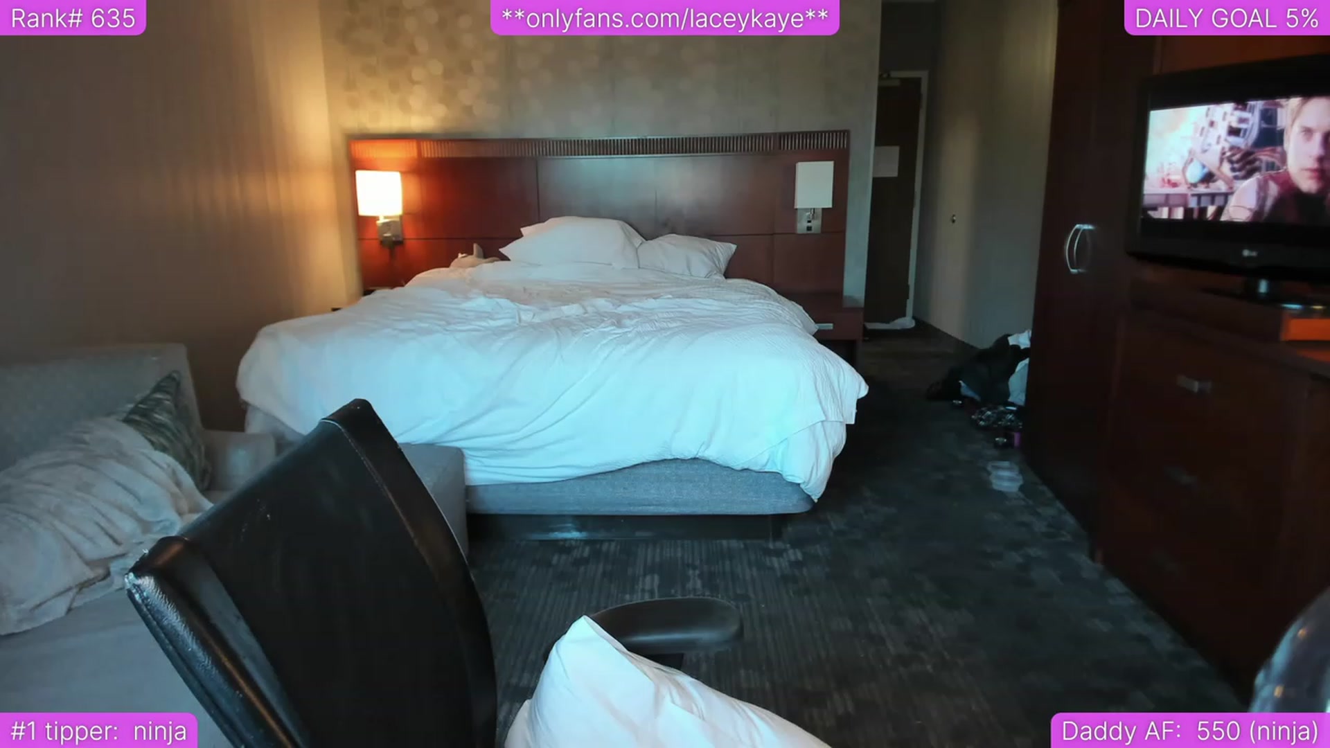 Gallery image thumbnail from TheSharkQueen's myfreecams stream on, 06/21/2023, 03:26 image 8 of 20