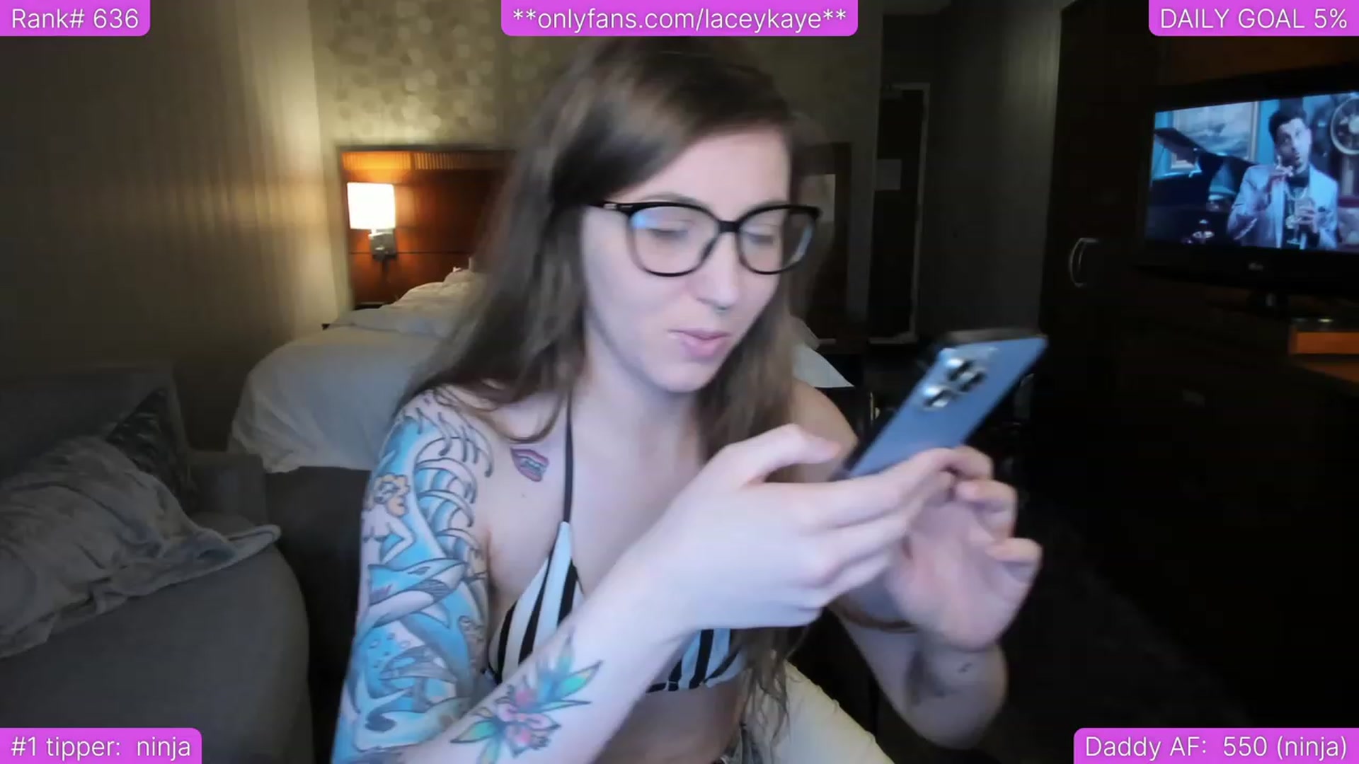 Gallery image thumbnail from TheSharkQueen's myfreecams stream on, 06/21/2023, 03:26 image 17 of 20