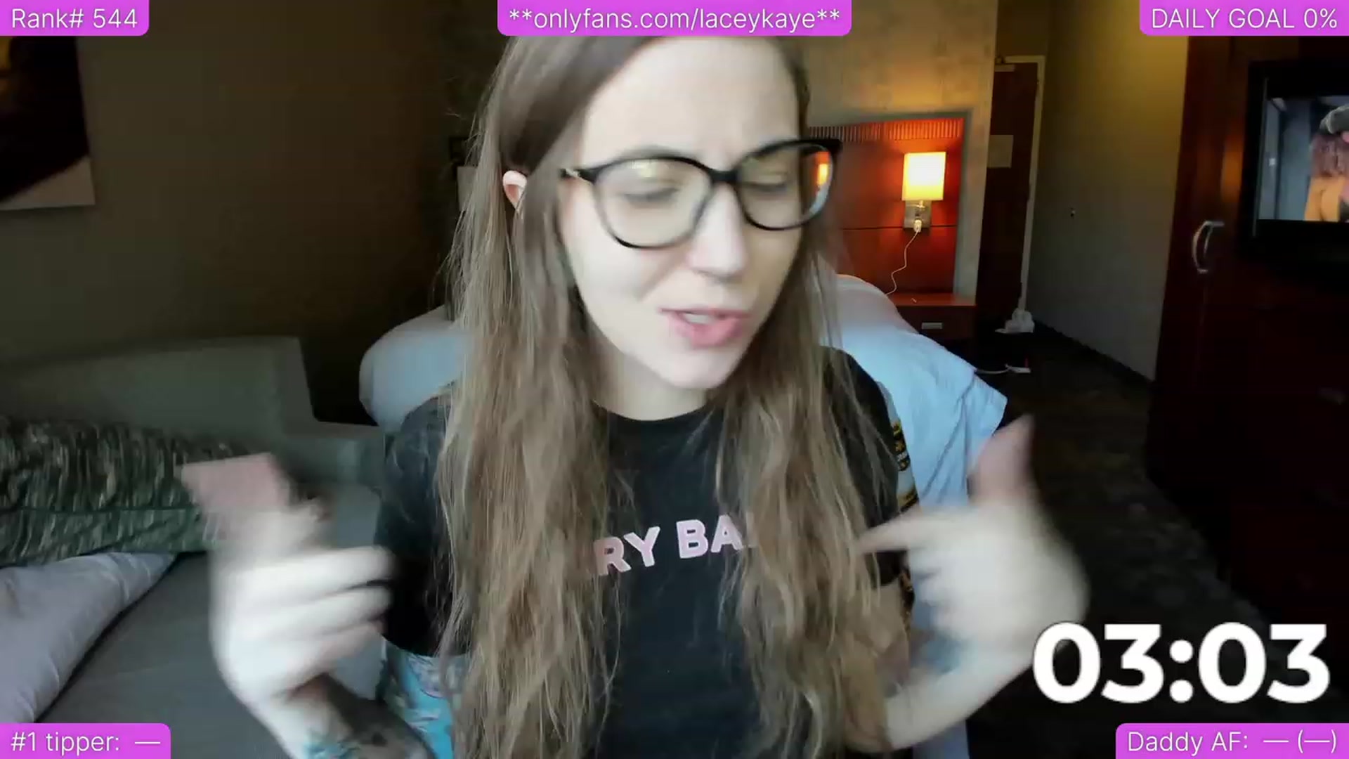 Gallery image thumbnail from TheSharkQueen's myfreecams stream on, 06/24/2023, 21:17 image 17 of 20