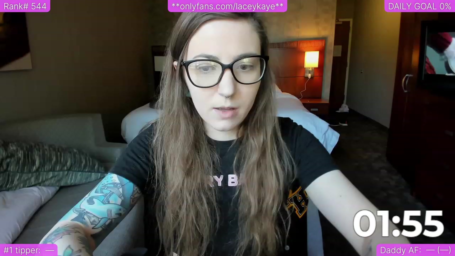 Gallery image thumbnail from TheSharkQueen's myfreecams stream on, 06/24/2023, 21:17 image 19 of 20