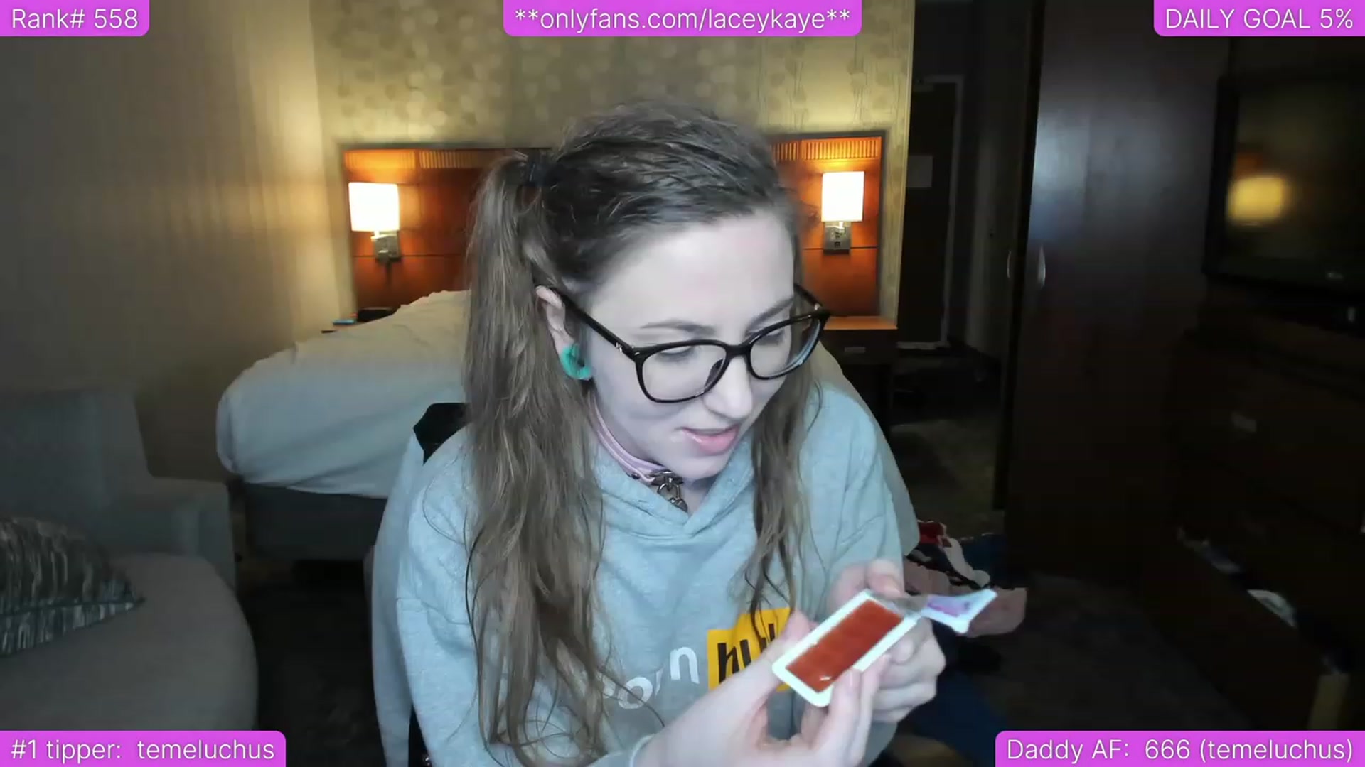 Gallery image thumbnail from TheSharkQueen's myfreecams stream on, 06/27/2023, 04:37 image 16 of 20