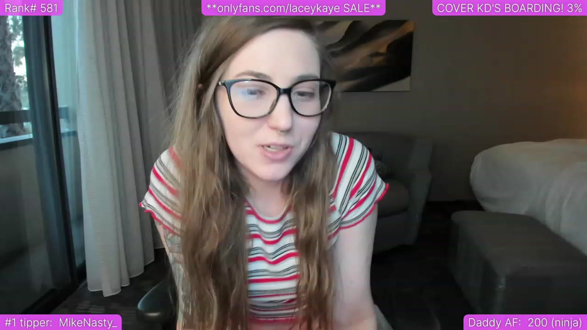 Gallery image thumbnail from TheSharkQueen's myfreecams stream on, 06/30/2023, 03:39 image 12 of 20