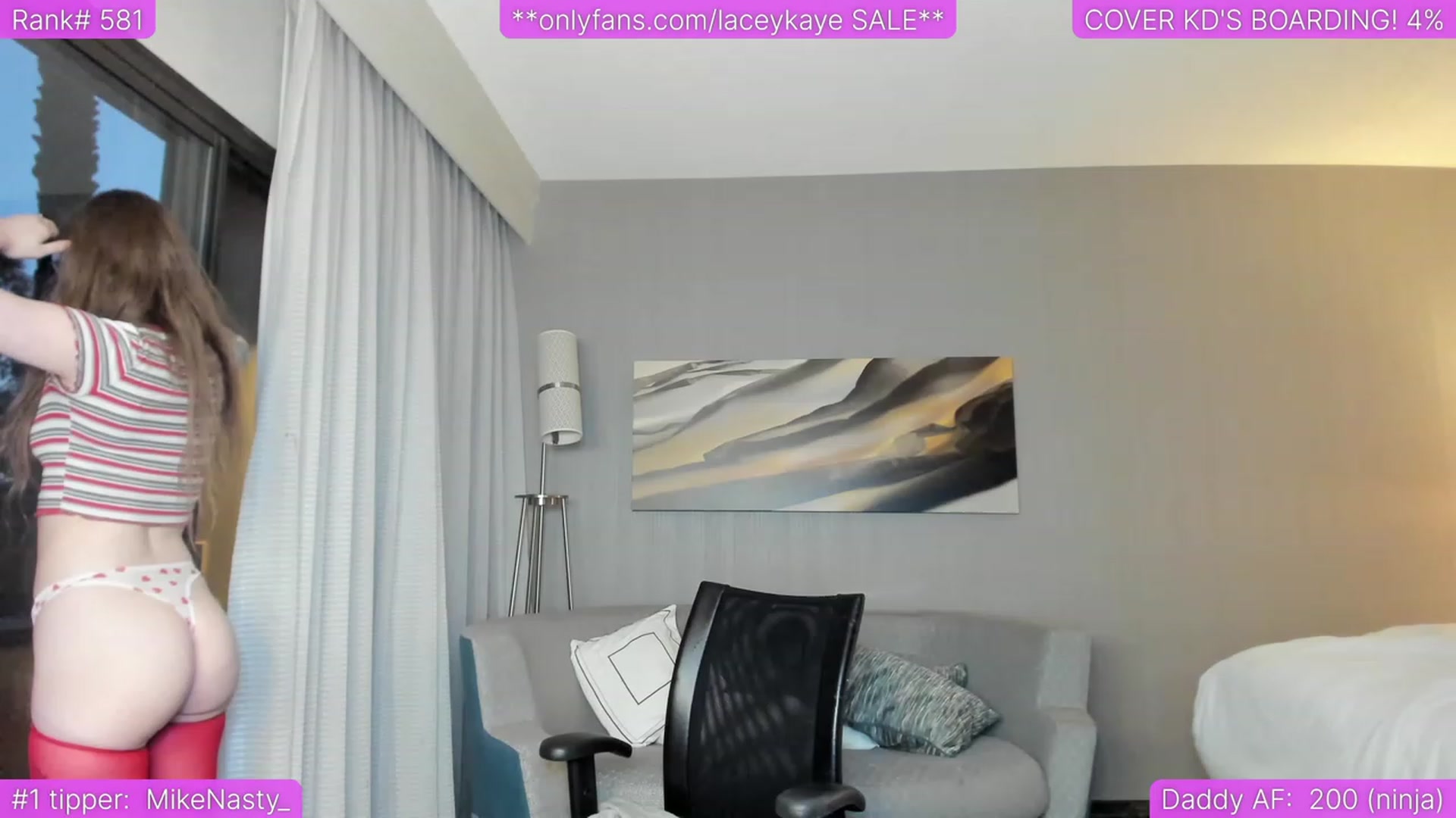 Gallery image thumbnail from TheSharkQueen's myfreecams stream on, 06/30/2023, 03:39 image 19 of 20