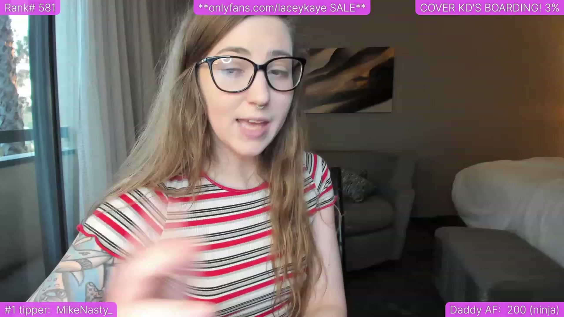 Gallery image thumbnail from TheSharkQueen's myfreecams stream on, 06/30/2023, 03:39 image 10 of 20