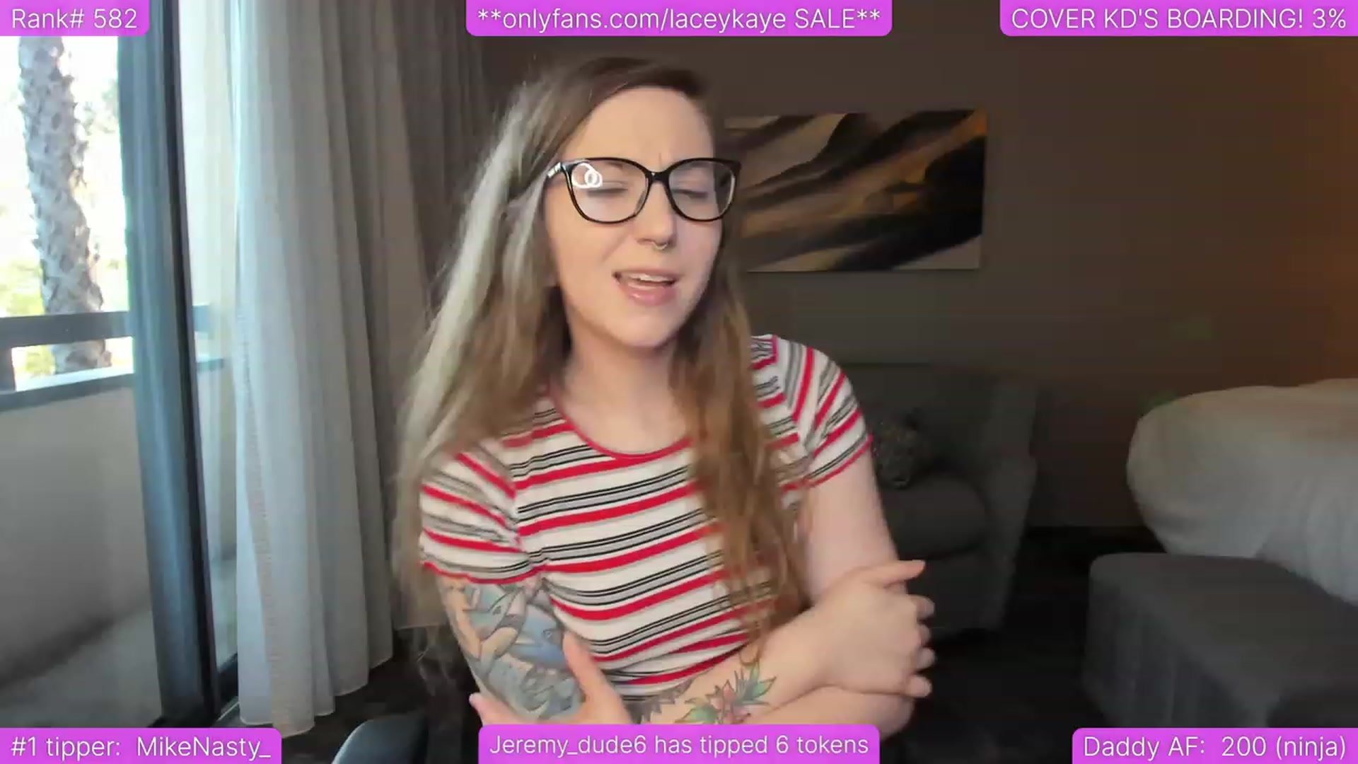 Gallery image thumbnail from TheSharkQueen's myfreecams stream on, 06/30/2023, 03:39 image 3 of 20