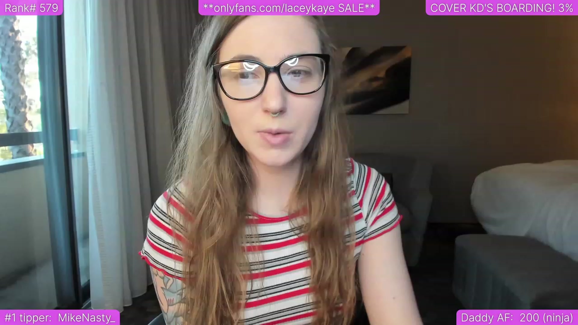 Gallery image thumbnail from TheSharkQueen's myfreecams stream on, 06/30/2023, 03:39 image 6 of 20