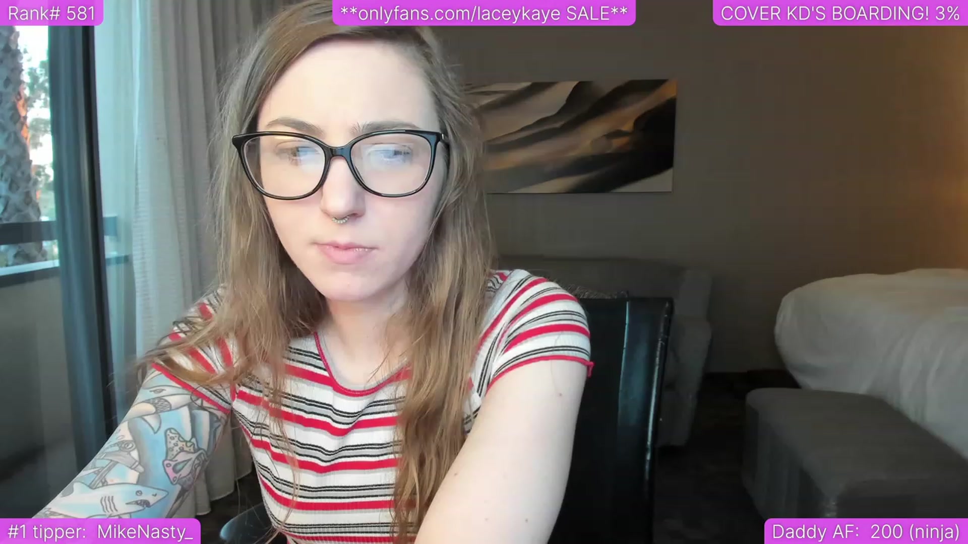 Gallery image thumbnail from TheSharkQueen's myfreecams stream on, 06/30/2023, 03:39 image 11 of 20