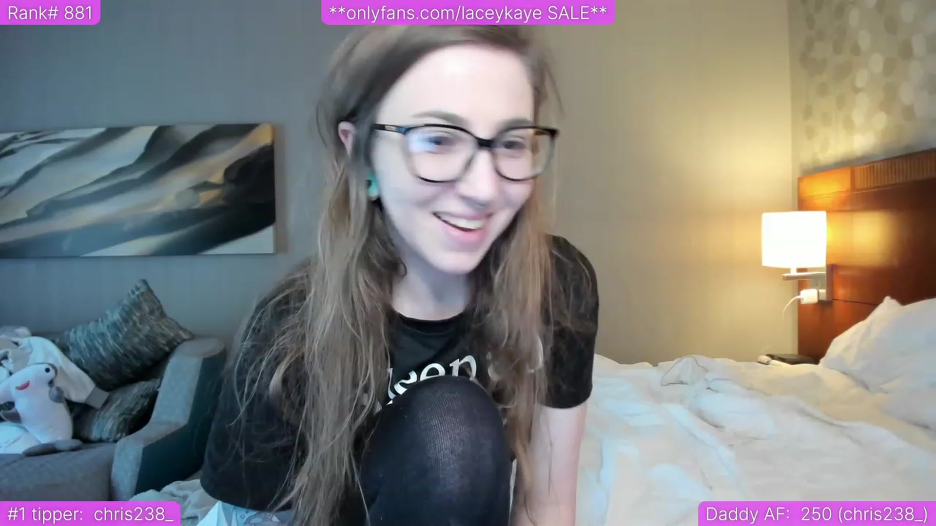 Gallery image thumbnail from TheSharkQueen's myfreecams stream on, 07/01/2023, 22:28 image 17 of 20