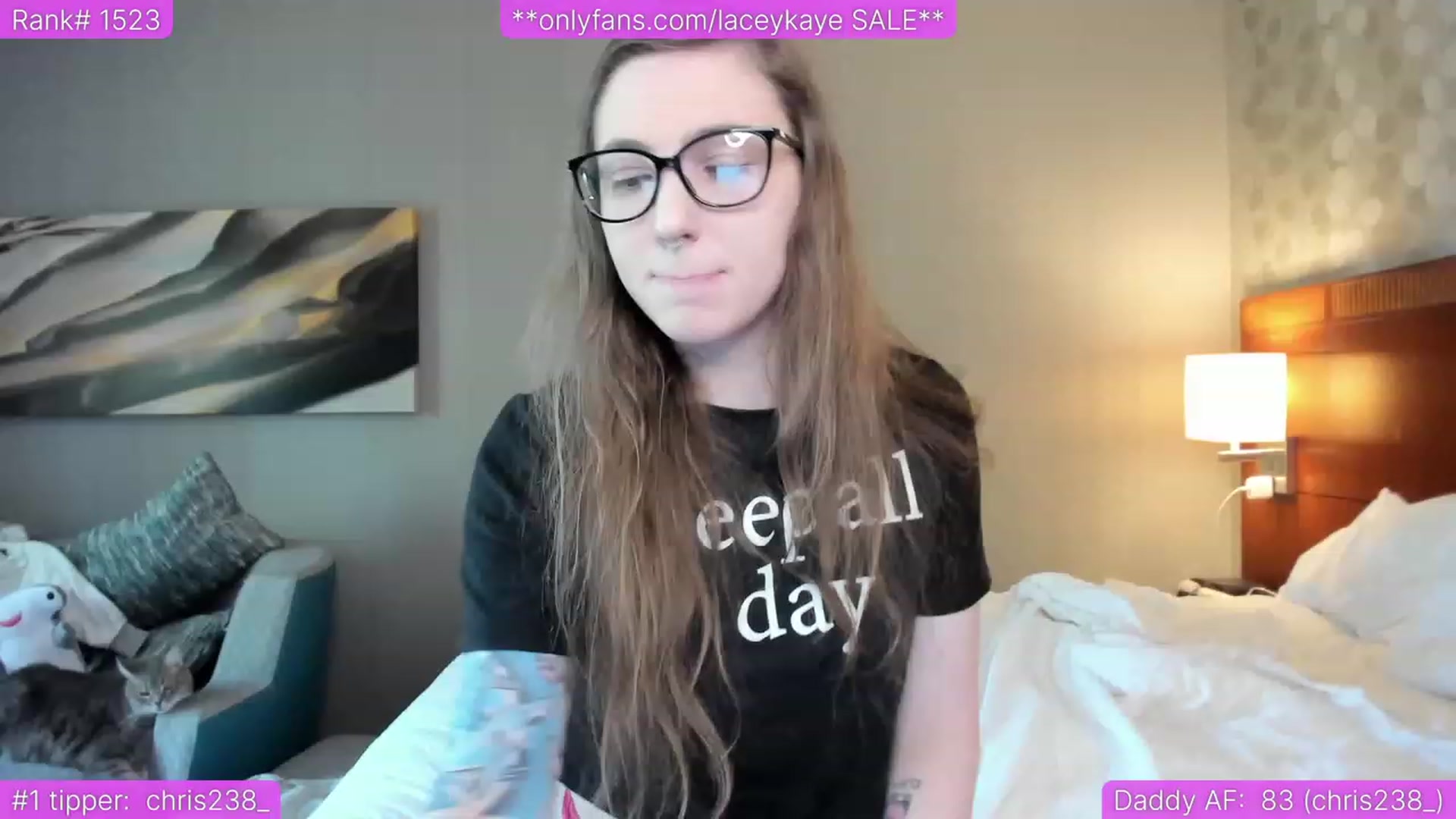 Gallery image thumbnail from TheSharkQueen's myfreecams stream on, 07/01/2023, 22:28 image 2 of 20