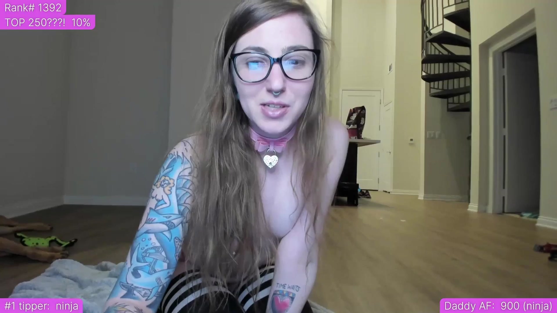 Gallery image thumbnail from TheSharkQueen's myfreecams stream on, 07/07/2023, 07:28 image 18 of 20