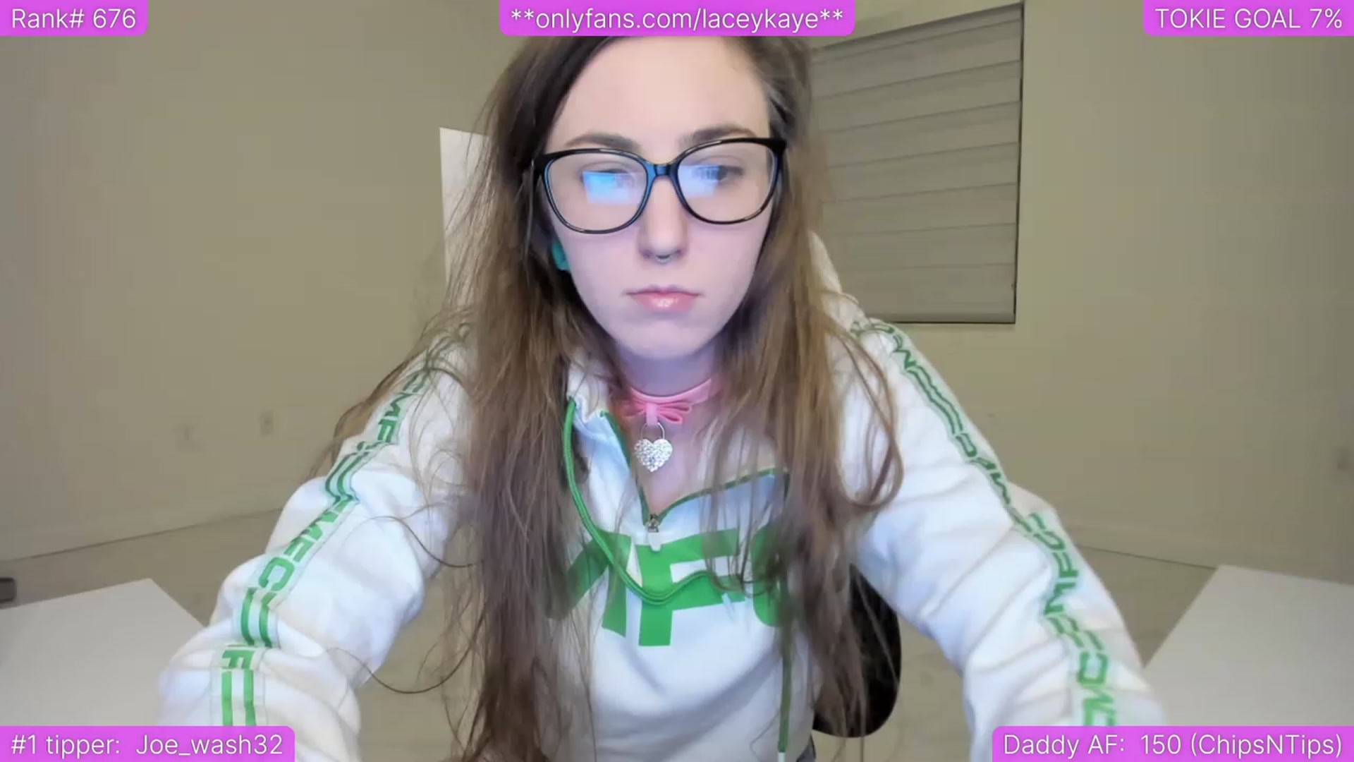 Gallery image thumbnail from TheSharkQueen's myfreecams stream on, 07/18/2023, 03:40 image 20 of 20
