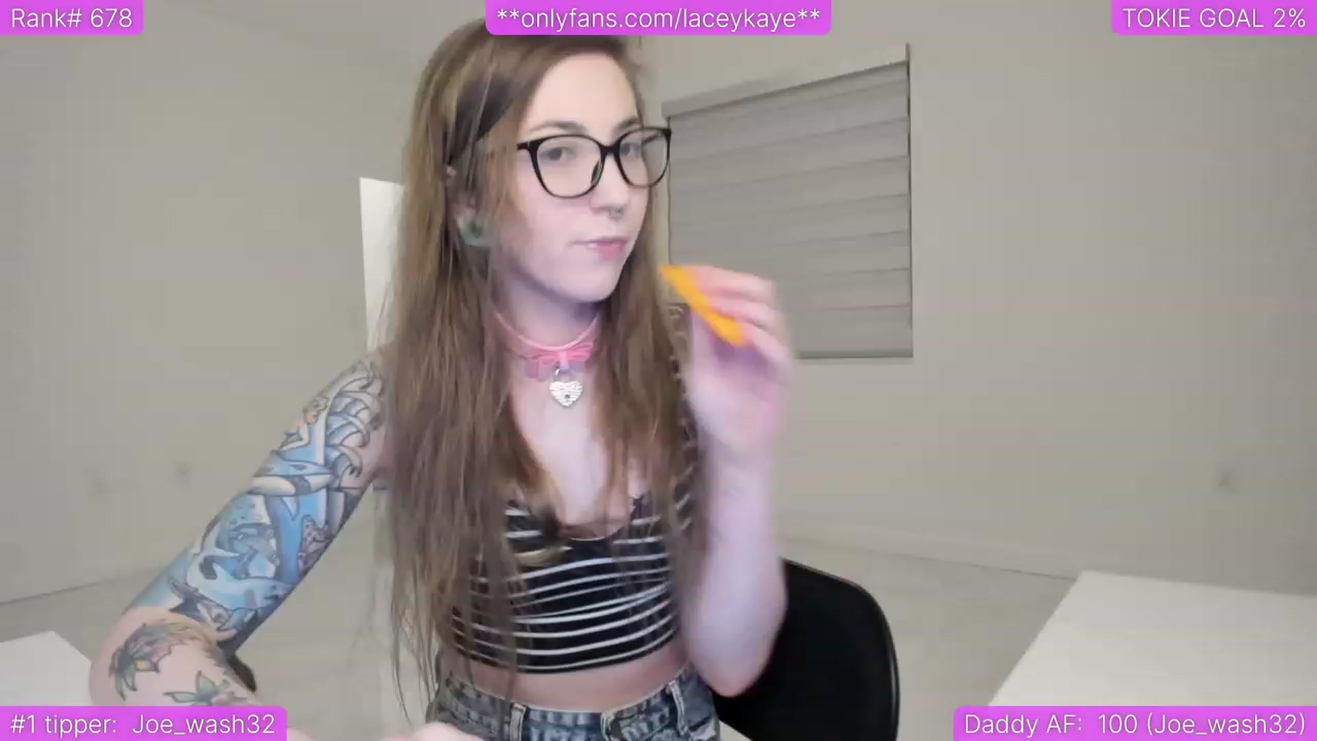 Gallery image thumbnail from TheSharkQueen's myfreecams stream on, 07/18/2023, 03:40 image 5 of 20