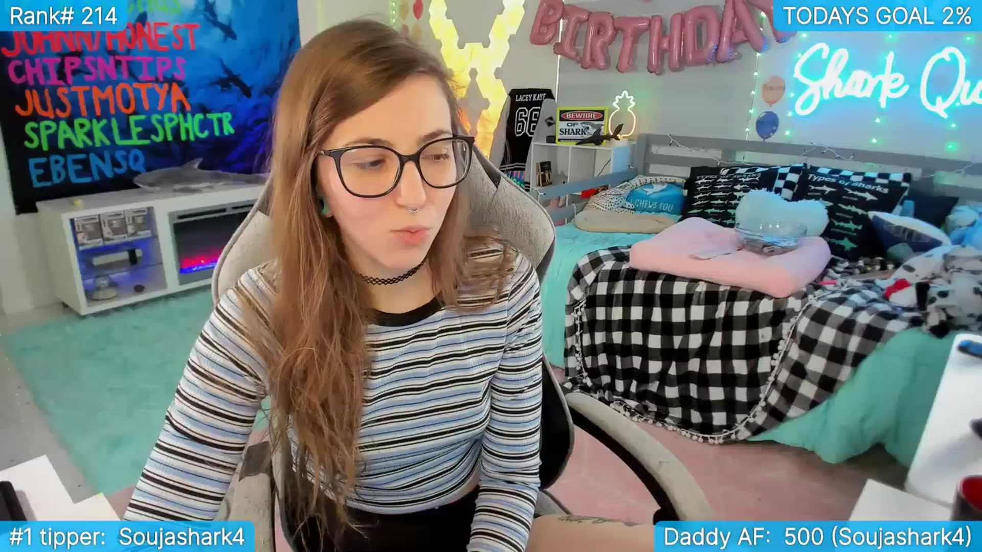 Gallery image thumbnail from TheSharkQueen's myfreecams stream on, 09/20/2023, 21:31 image 19 of 20