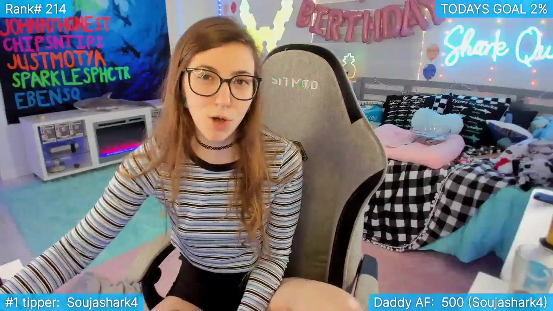 Gallery image thumbnail from TheSharkQueen's myfreecams stream on, 09/20/2023, 21:31 image 10 of 20