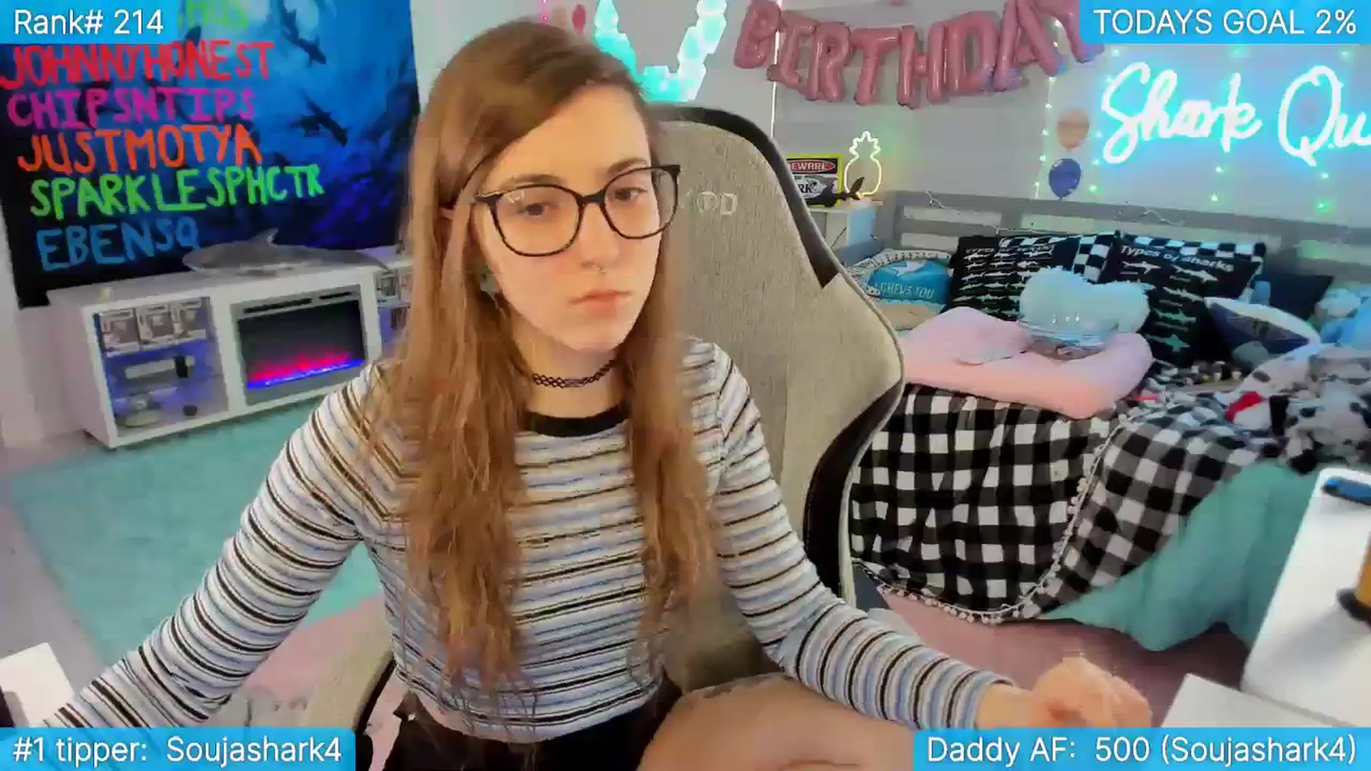 Gallery image thumbnail from TheSharkQueen's myfreecams stream on, 09/20/2023, 21:31 image 14 of 20