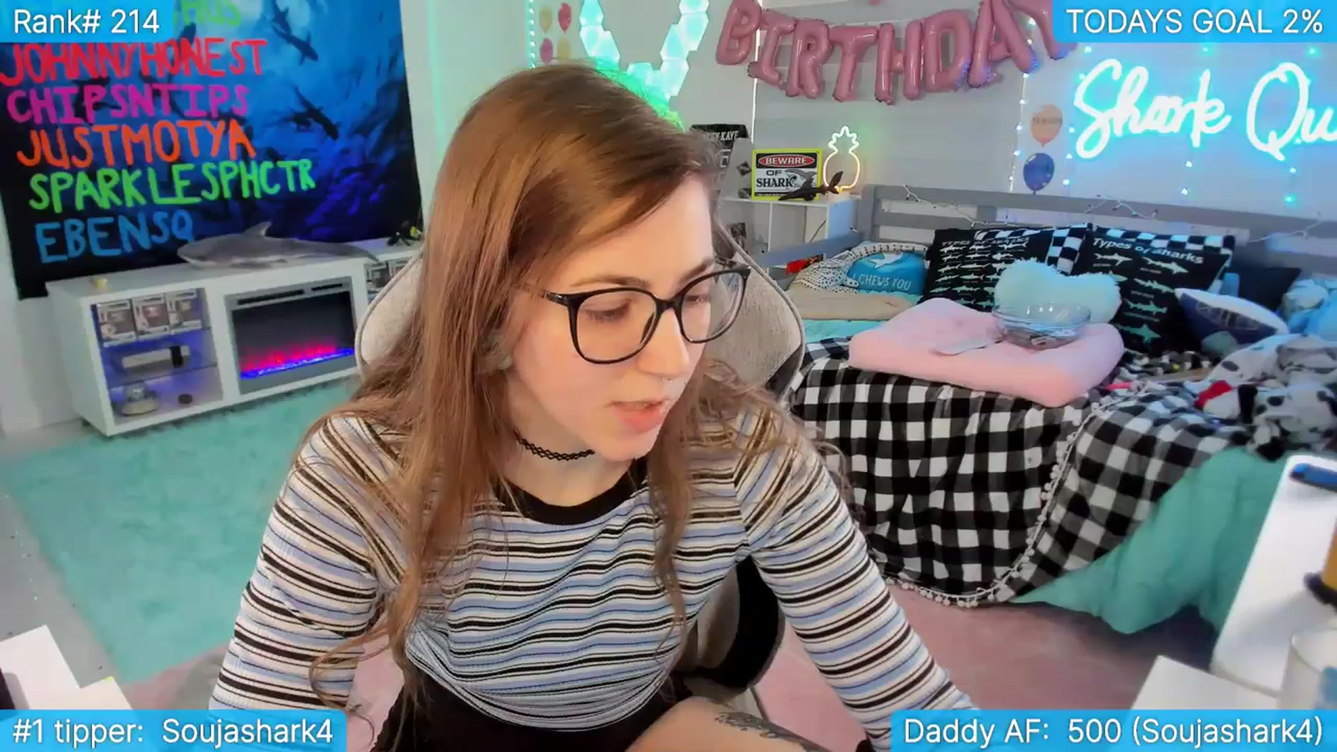Gallery image thumbnail from TheSharkQueen's myfreecams stream on, 09/20/2023, 21:31 image 7 of 20