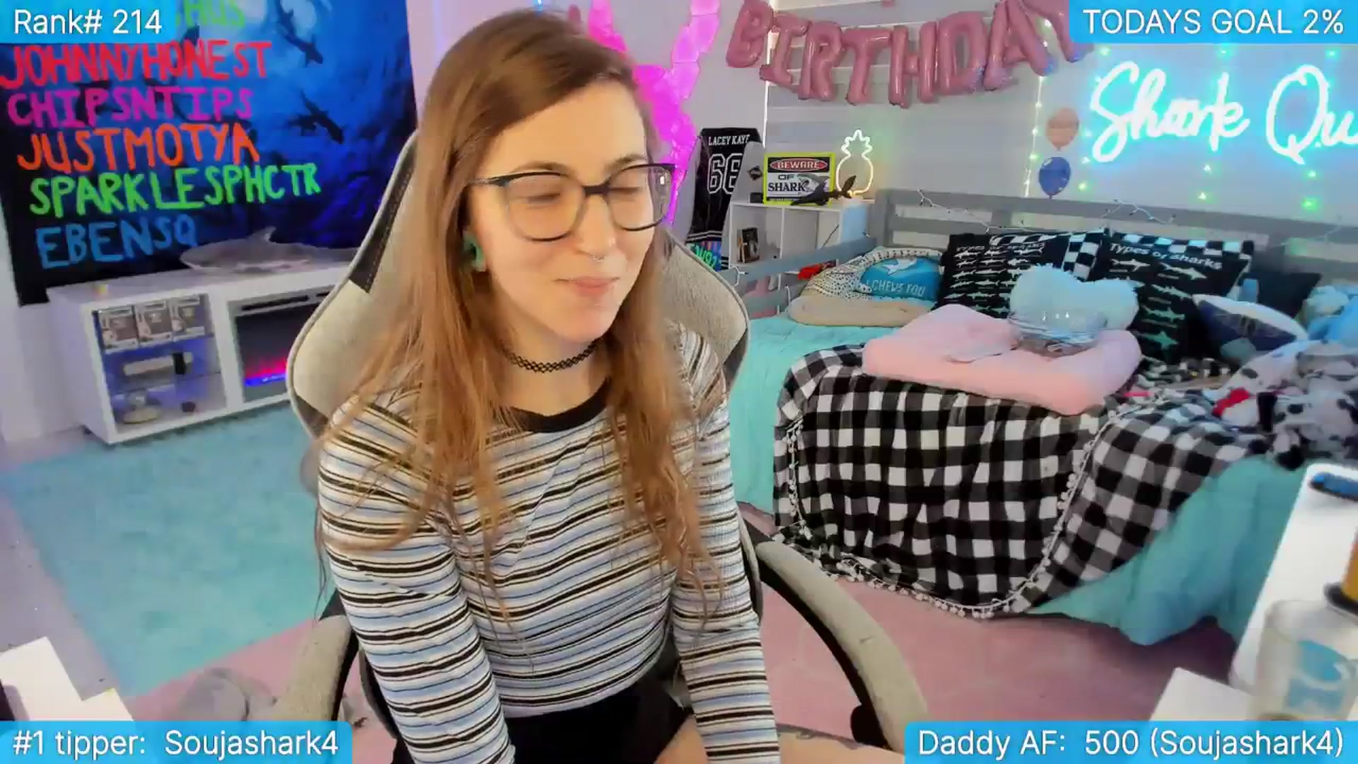 Gallery image thumbnail from TheSharkQueen's myfreecams stream on, 09/20/2023, 21:31 image 9 of 20